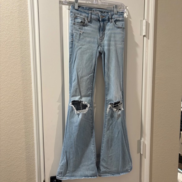 American Eagle NE(X)T Level Stretch Low Rise Flare Distressed Jeans size 000 - Picture 1 of 8